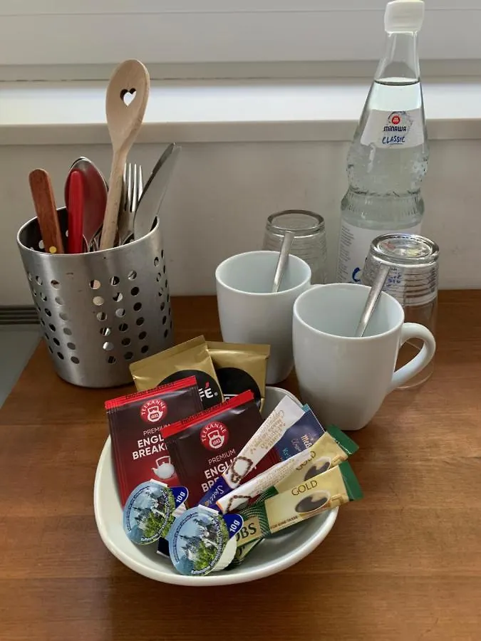 1-Zimmer-Wohnung In Koln Poll 0*, Cologne Germany